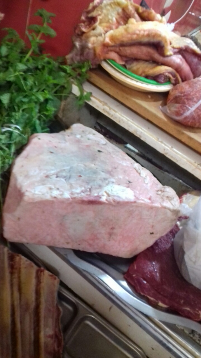 Верблюжий горб в мясной лавке Верблюжий горб в мясной лавке